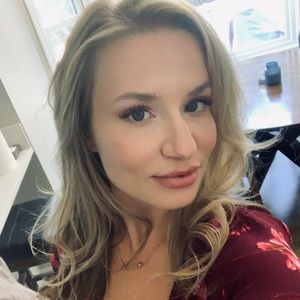 Meet your Posher, Annah